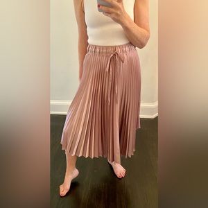 NWT Club Monaco blush pleated skirt